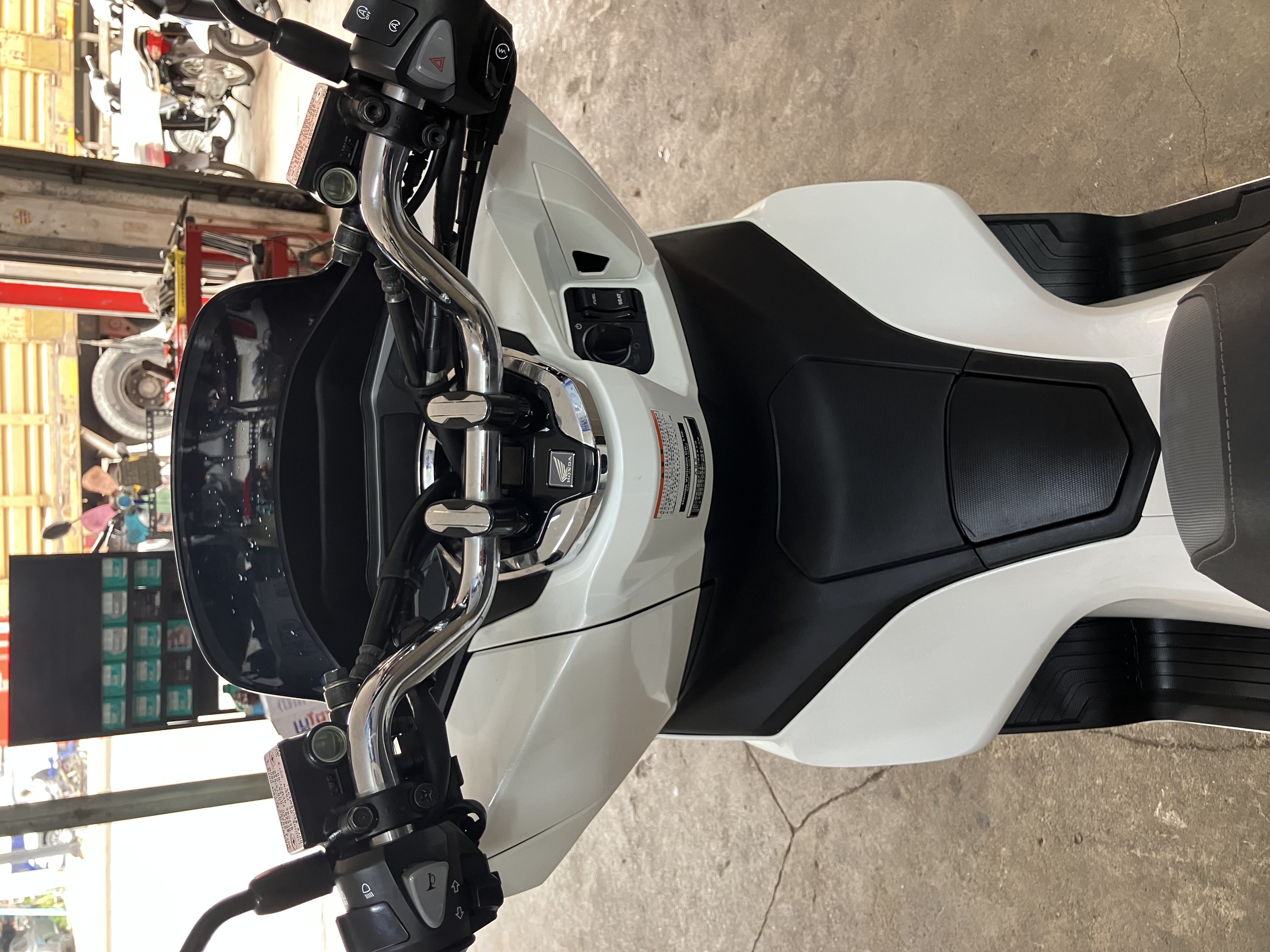 PCX 125cc 2022 Japan (Tax Paper)