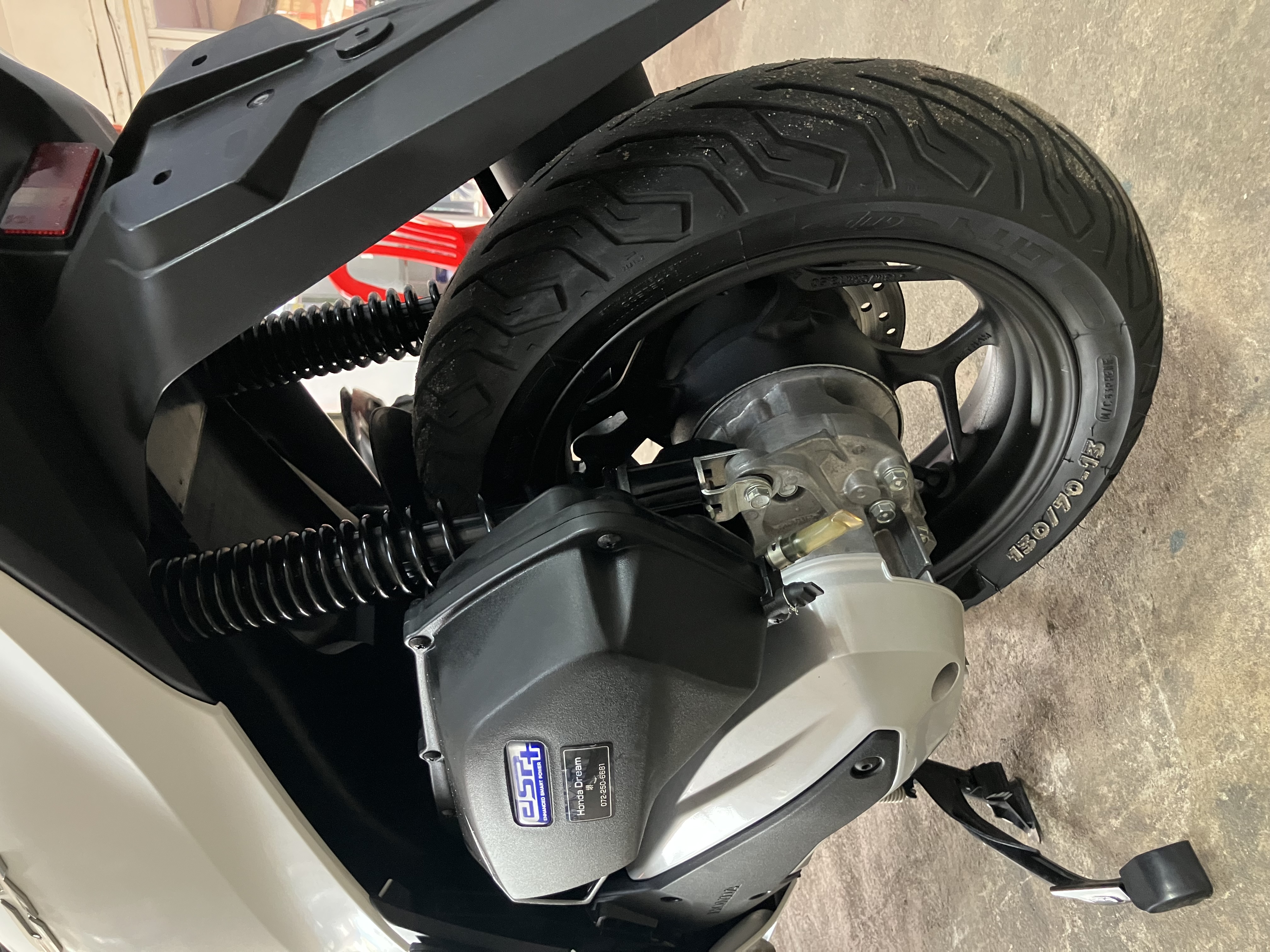 PCX 125cc 2022 Japan (Tax Paper)