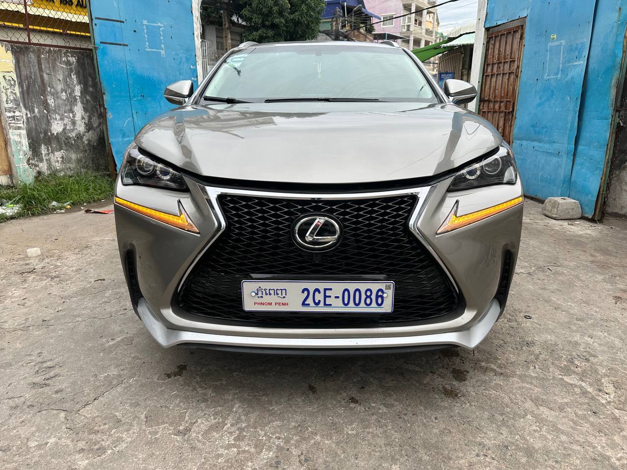 Lexus NX 200T 2015 ប៊ូតុង៤ 