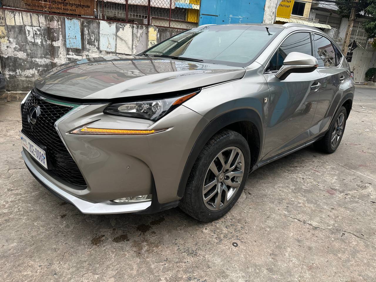 Lexus NX 200T 2015 ប៊ូតុង៤ 