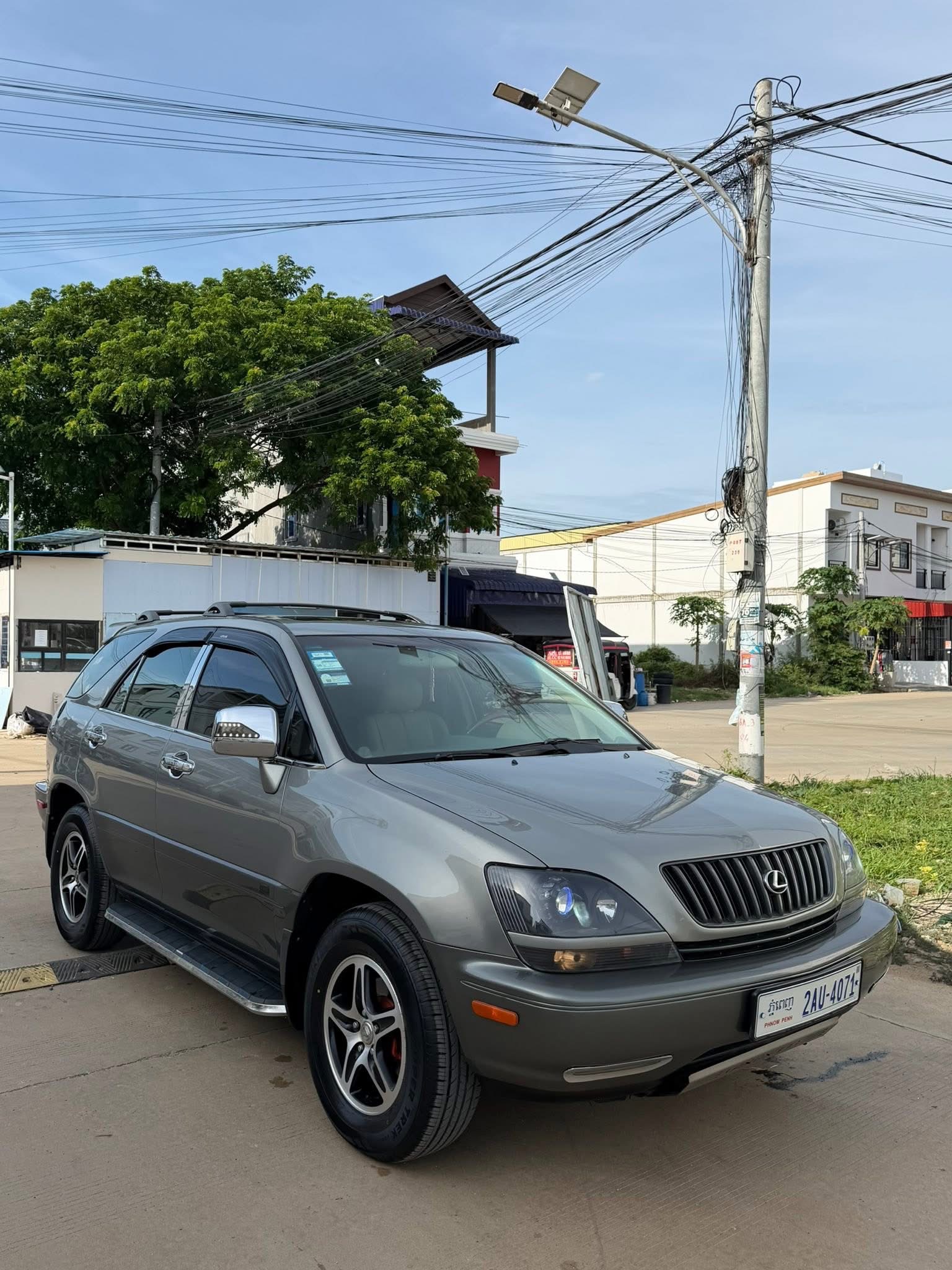 LEXUS RX300 