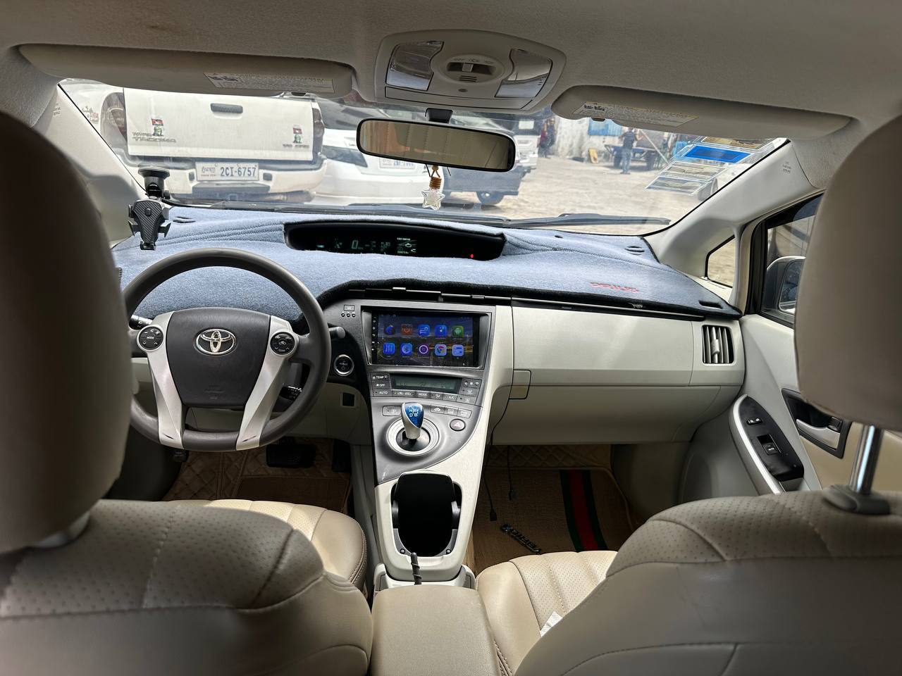 Prius 010 