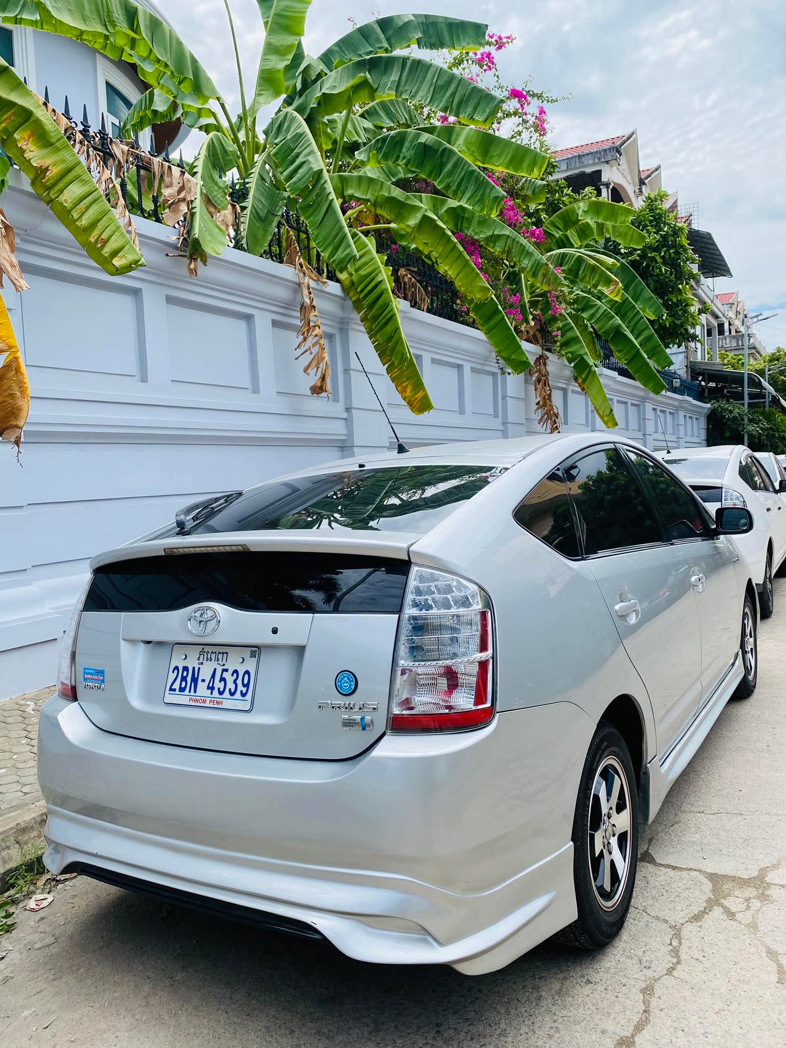 Toyota Prius ឆ្នាំ​2007 Full ទឹក​ប្រាក់​