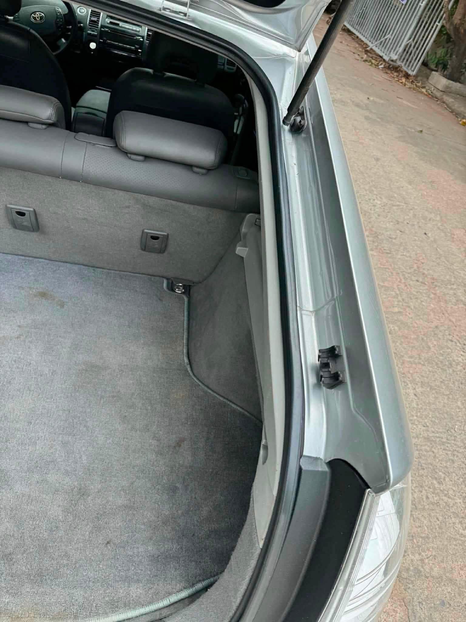 Toyota Prius ឆ្នាំ​2007 Full ទឹក​ប្រាក់​