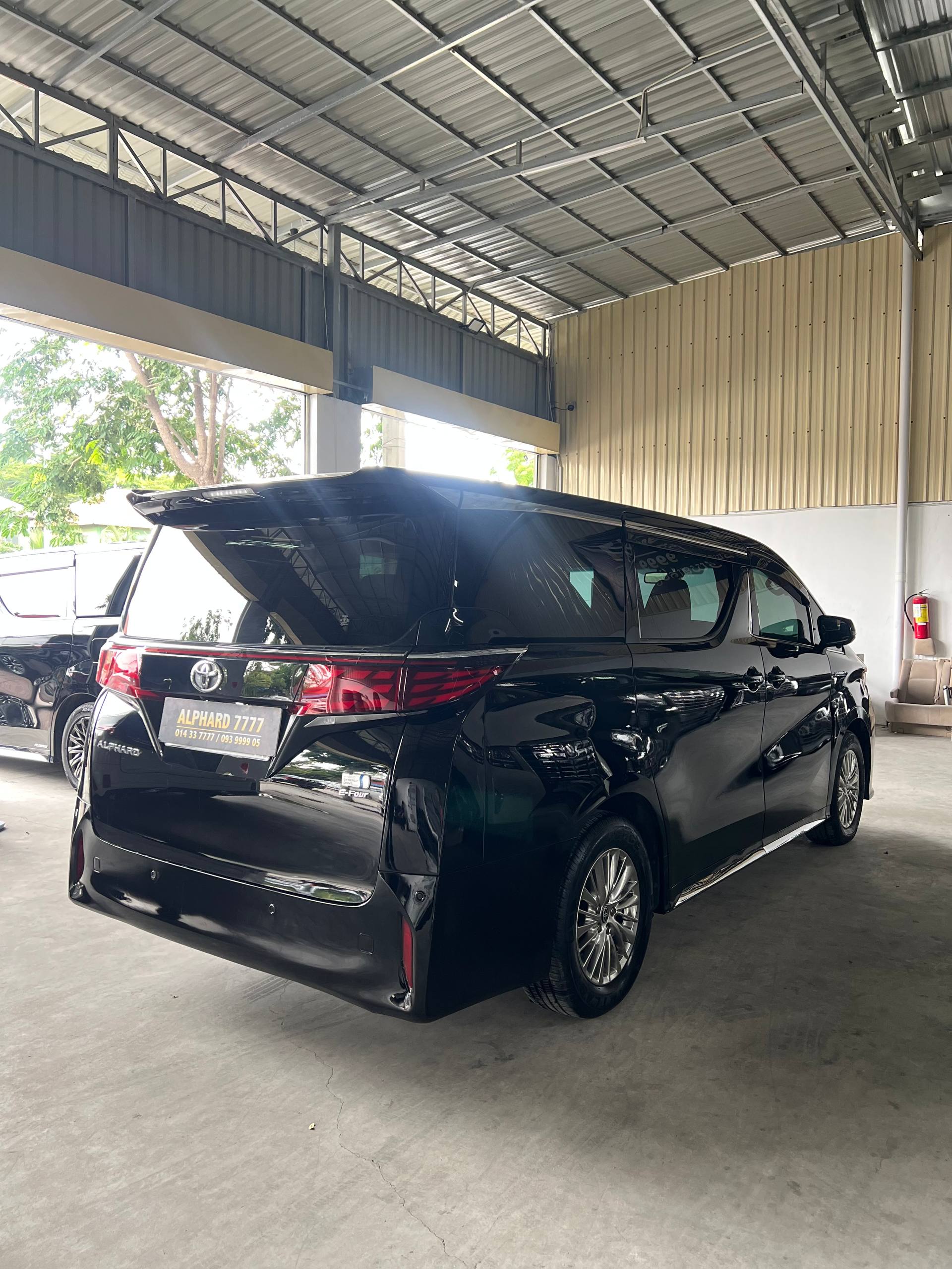 ALPHARD2018up 2025