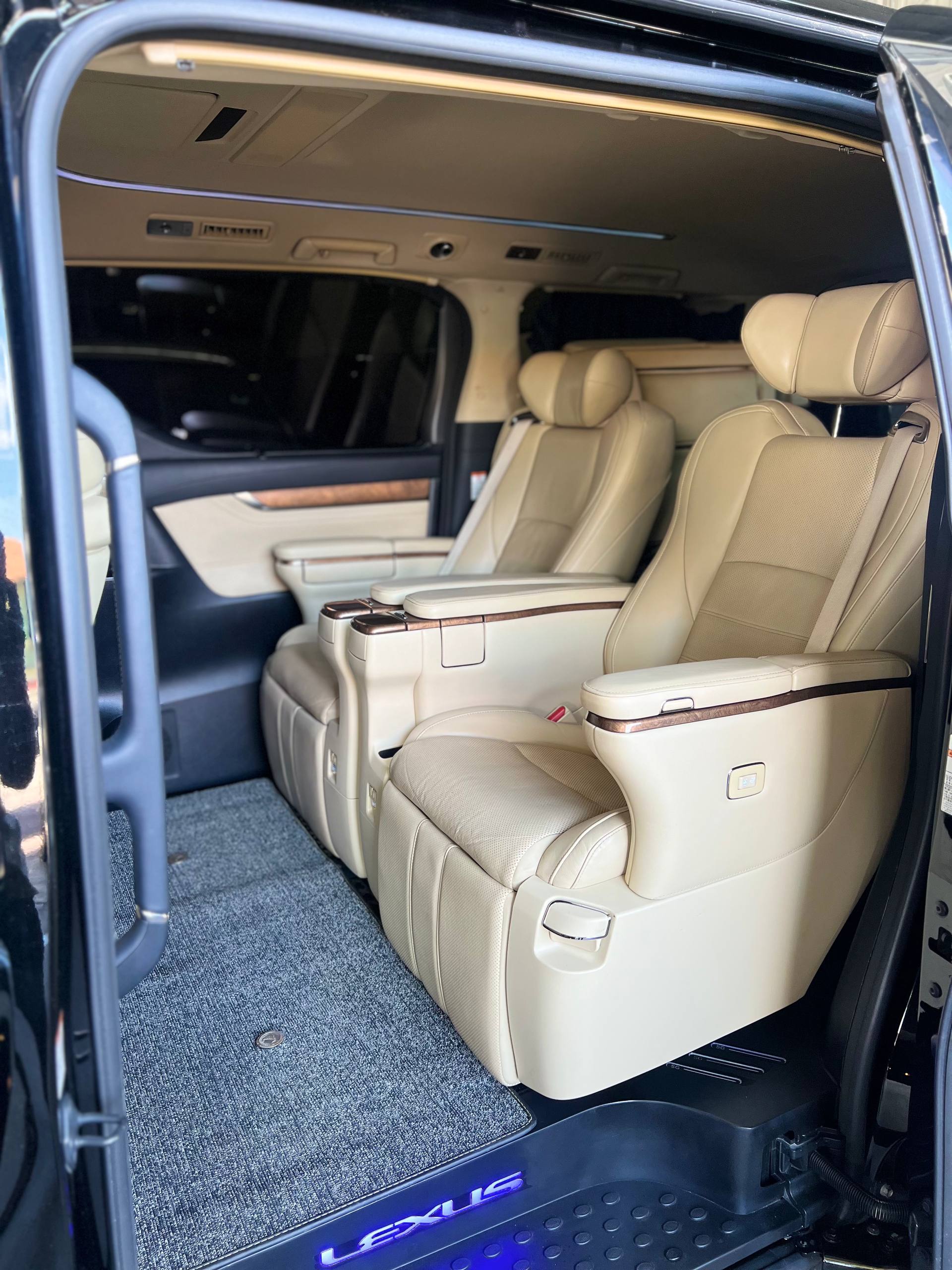 Toyota ALPHARD 2016up LM 2023