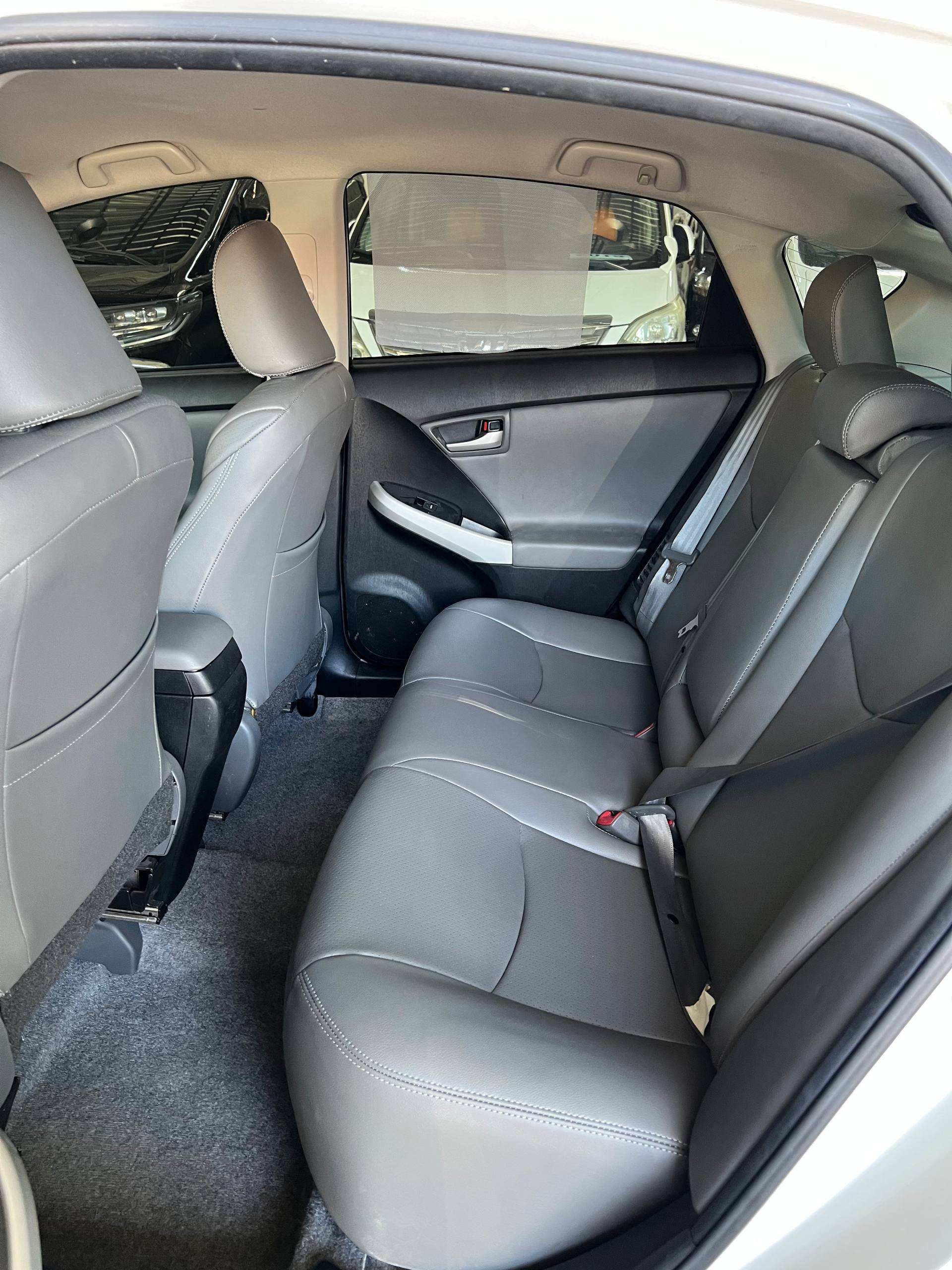 Prius 2010 ក្រដាសពន្ធពណ៍ស អប់សិន3 ទឹកថ្នាំសុី សំបុកឃ្មុំសុីន អូតូឆែកខ្ពស់