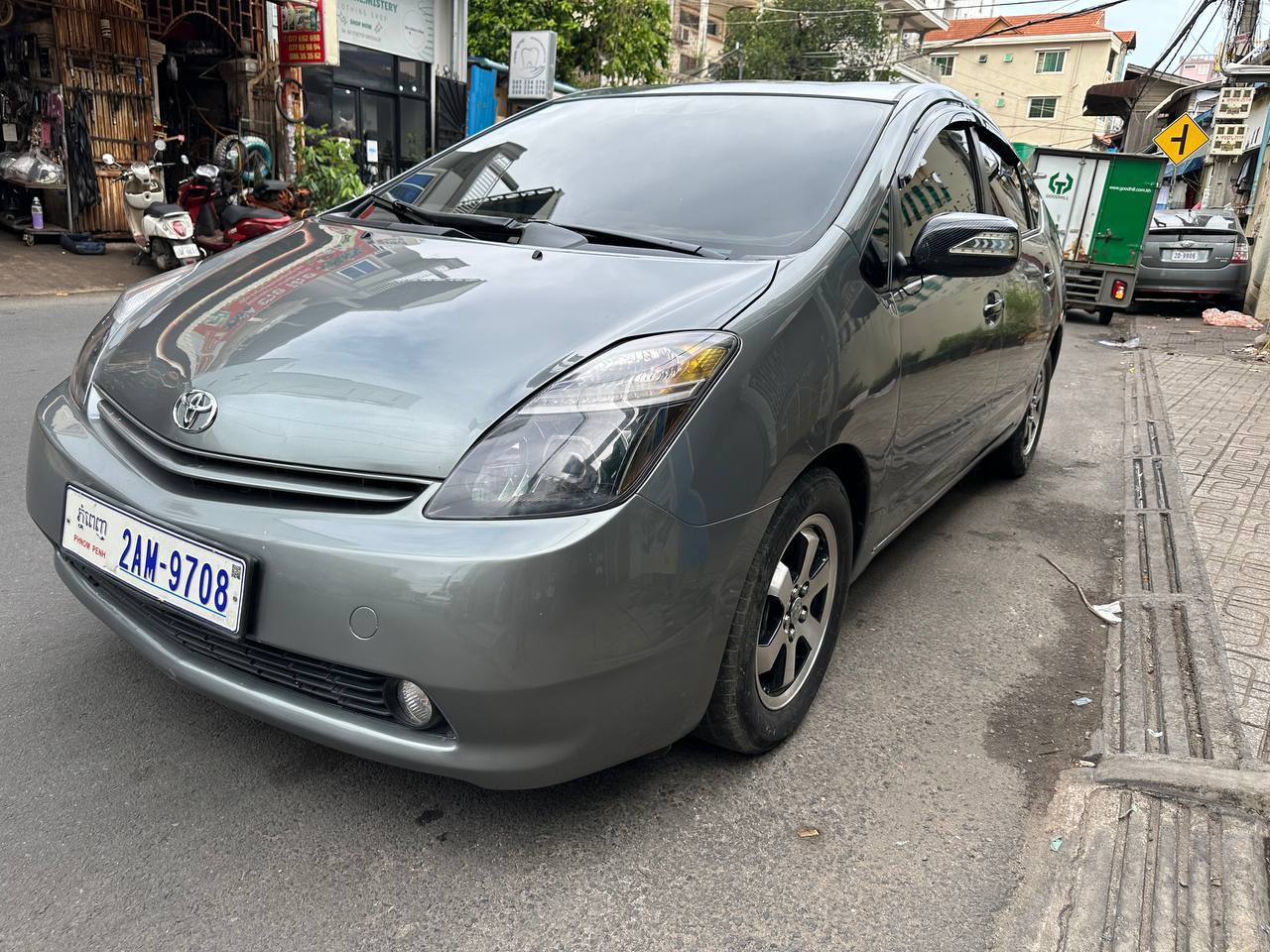 Prius 04 