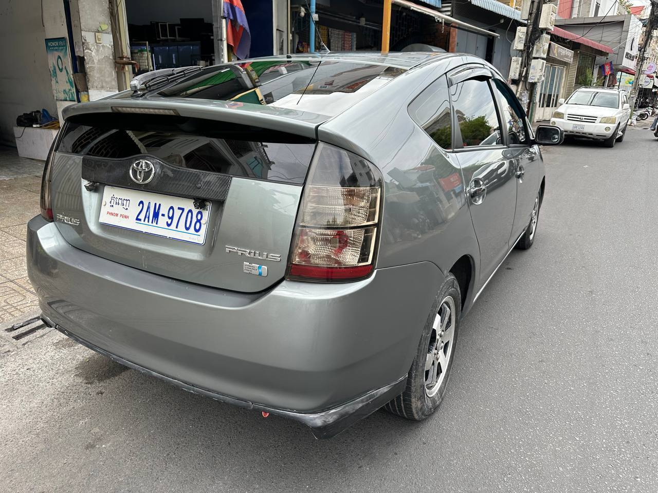 Prius 04 