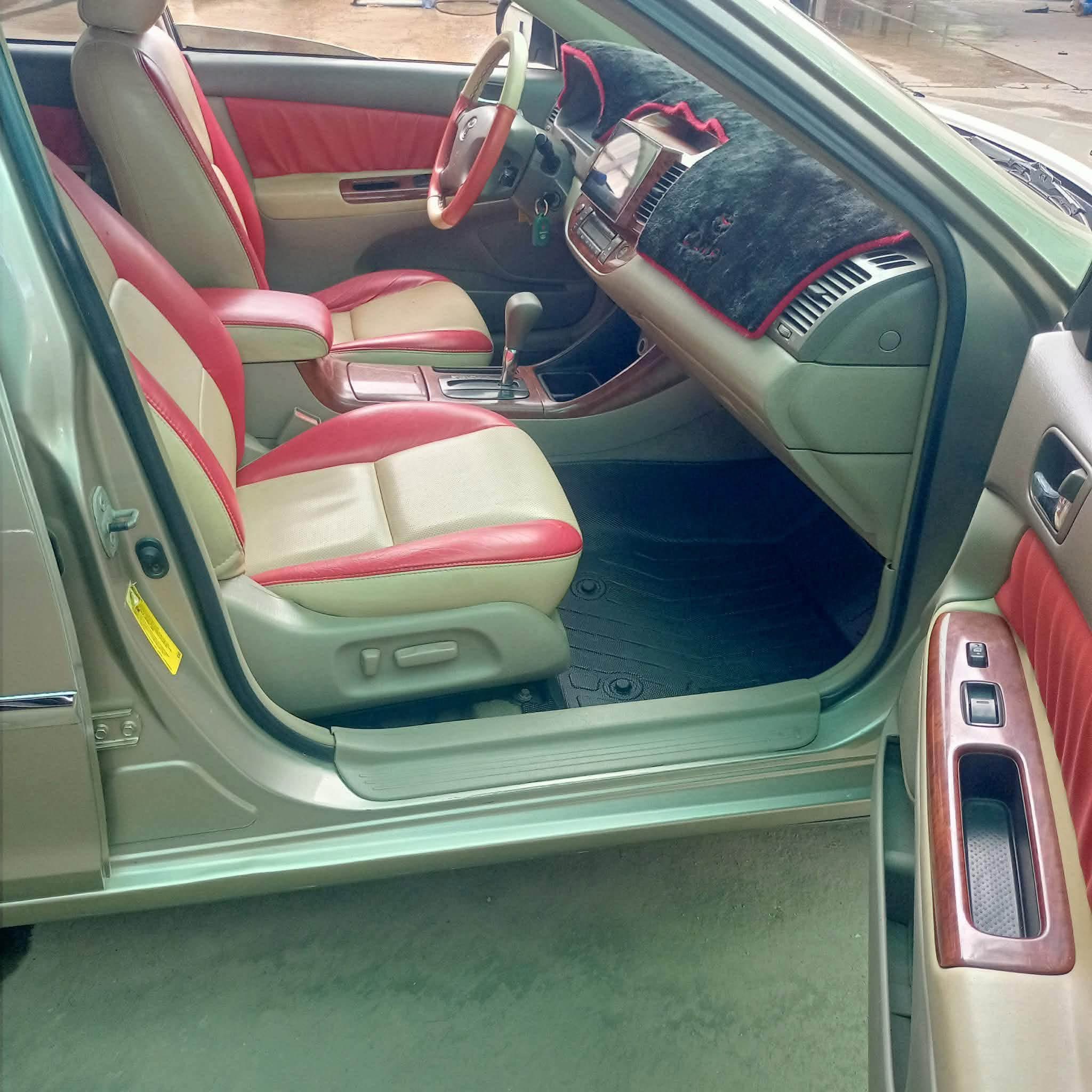 Camry 2002 xle Full option ឡានស្អាត