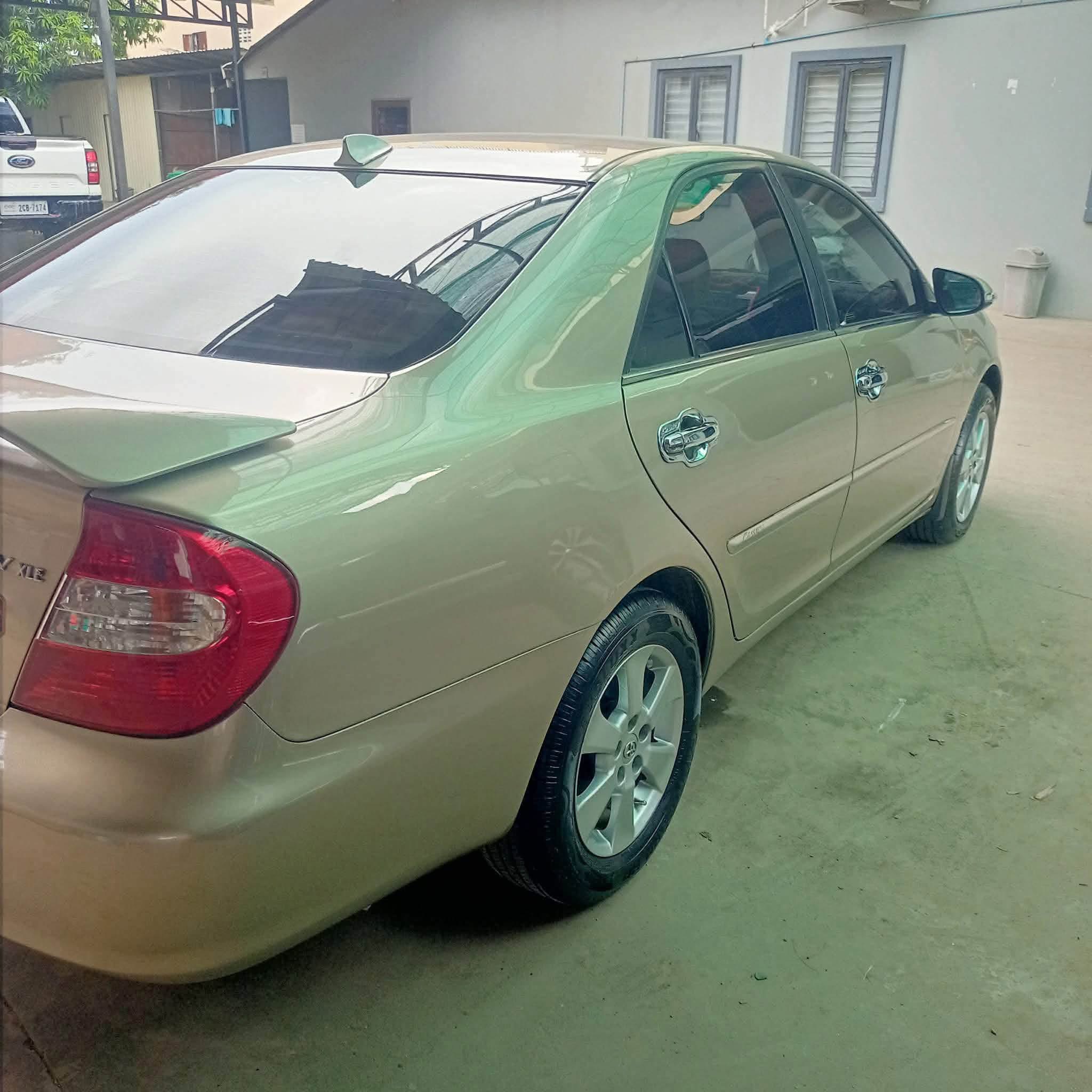Camry 2002 xle Full option ឡានស្អាត