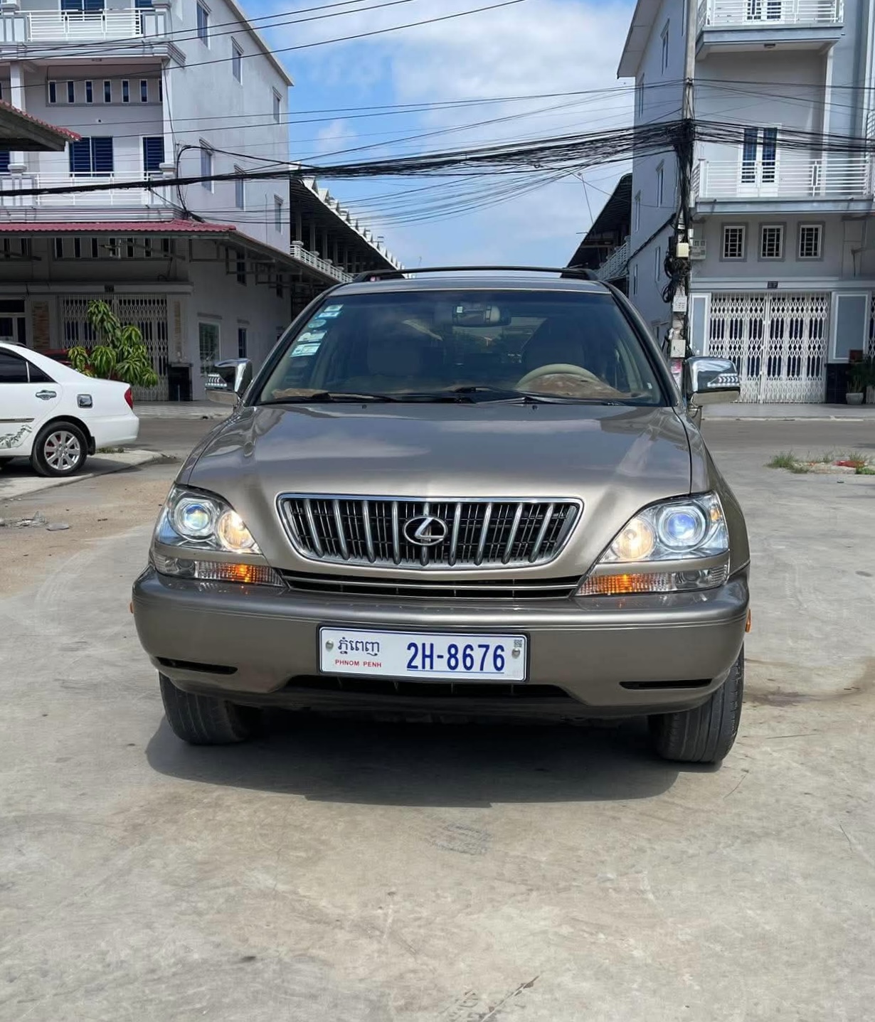 Lexus Rx300 Year 2001 Pong 1