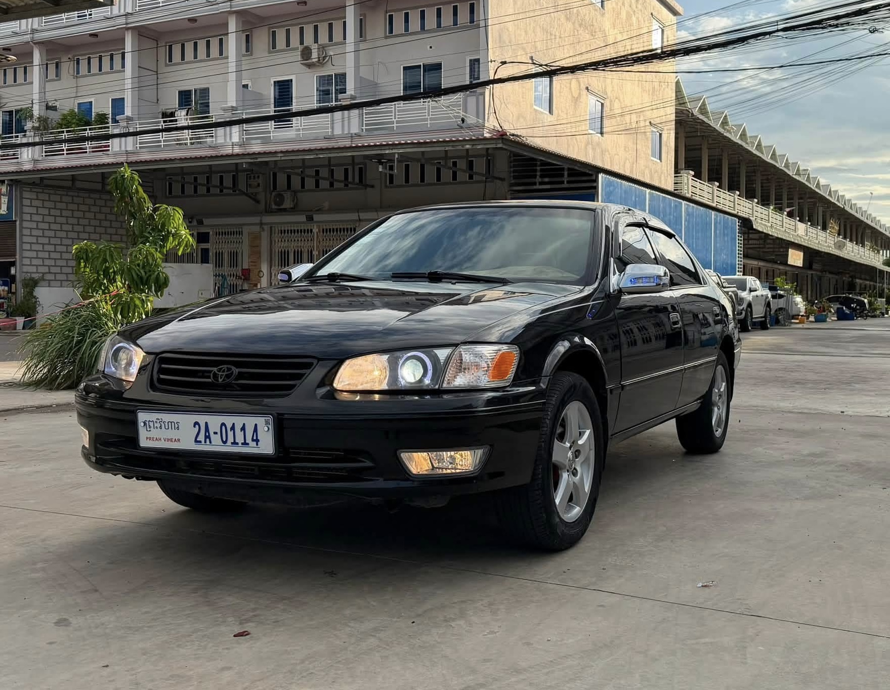 Camry 1997 abs ពណ៍ខ្មៅ ឡានស្អាត
