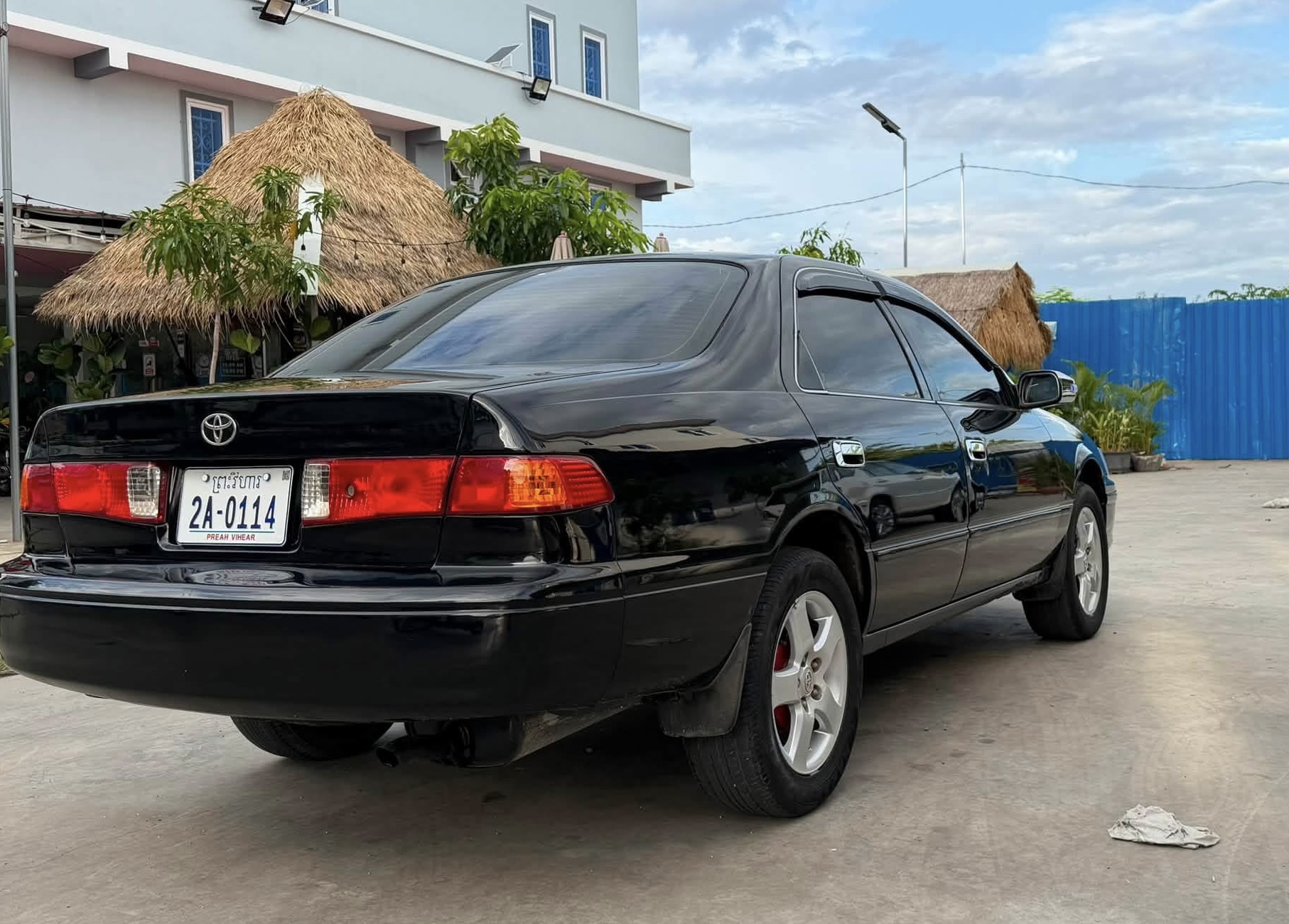Camry 1997 abs ពណ៍ខ្មៅ ឡានស្អាត
