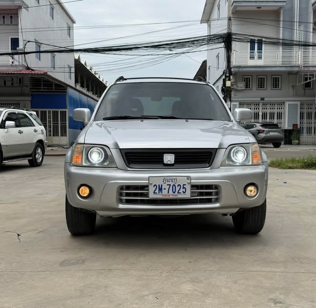 Honda CRV ឆ្នាំ 99 ទឹកប្រាក់ ថ្មីណាស់