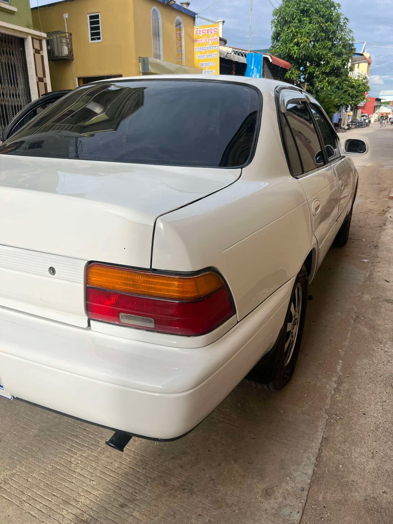 Corolla ឆ្នាំ 94 ឡានស្អាត តម្លៃល្អប្រើ