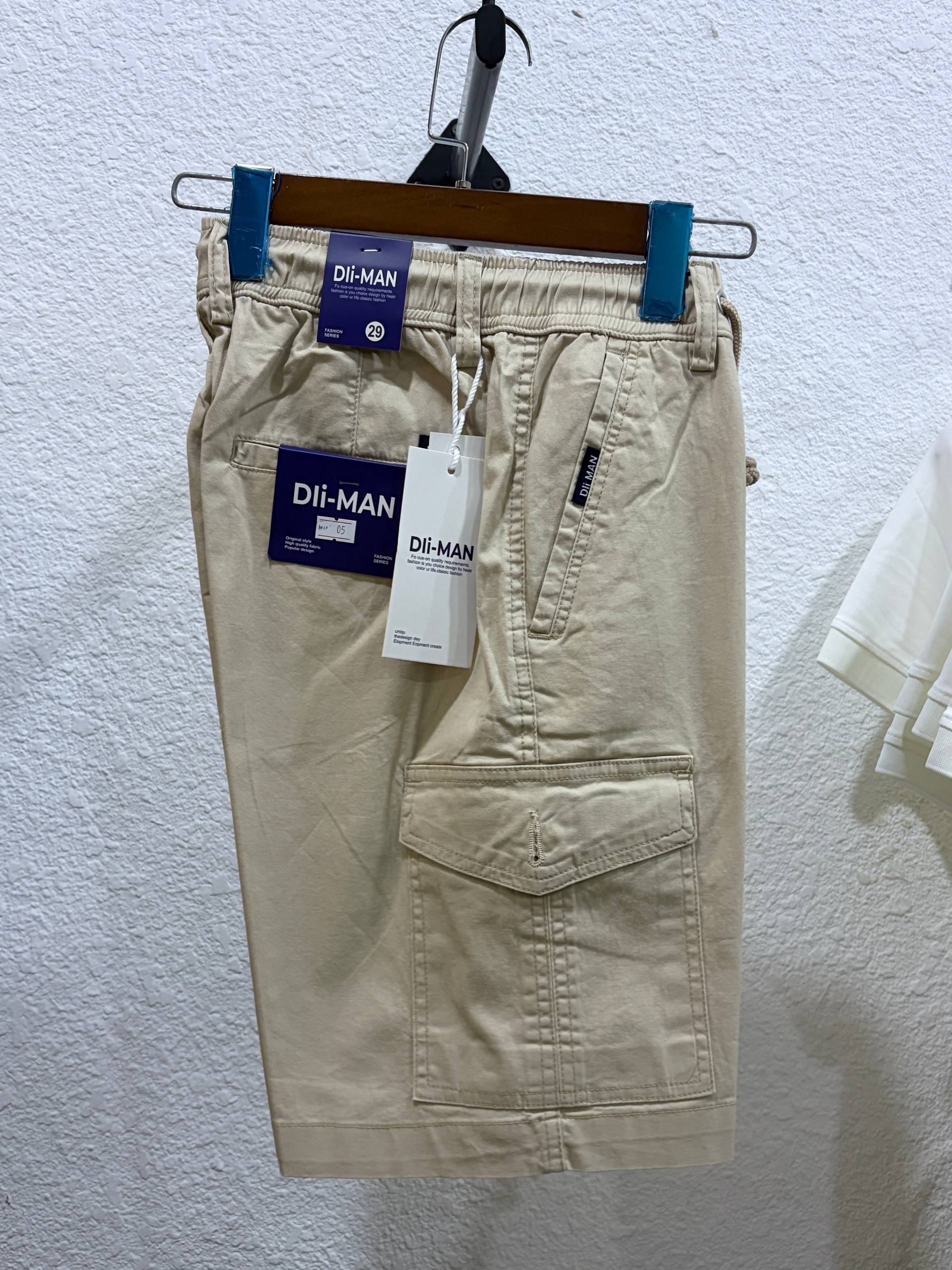 ខោខ្លីហោប៉ៅ ៦