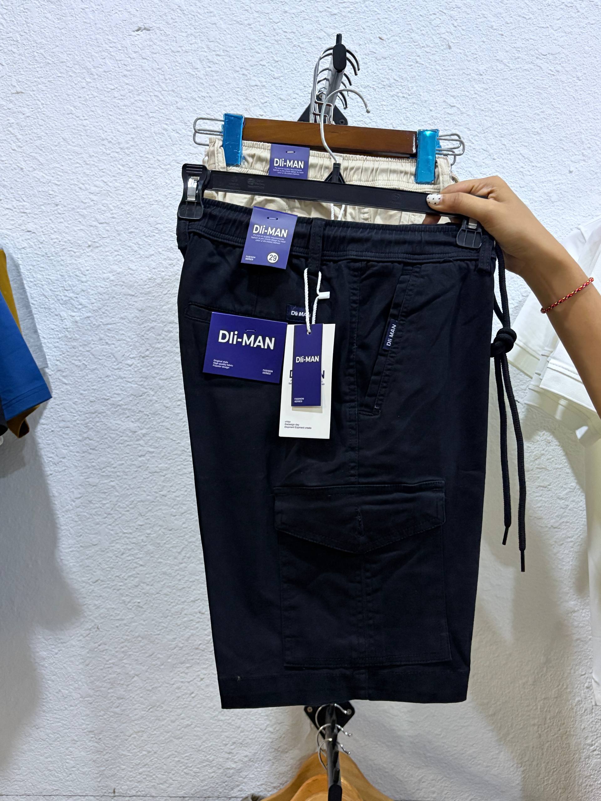 ខោខ្លីហោប៉ៅ ៦