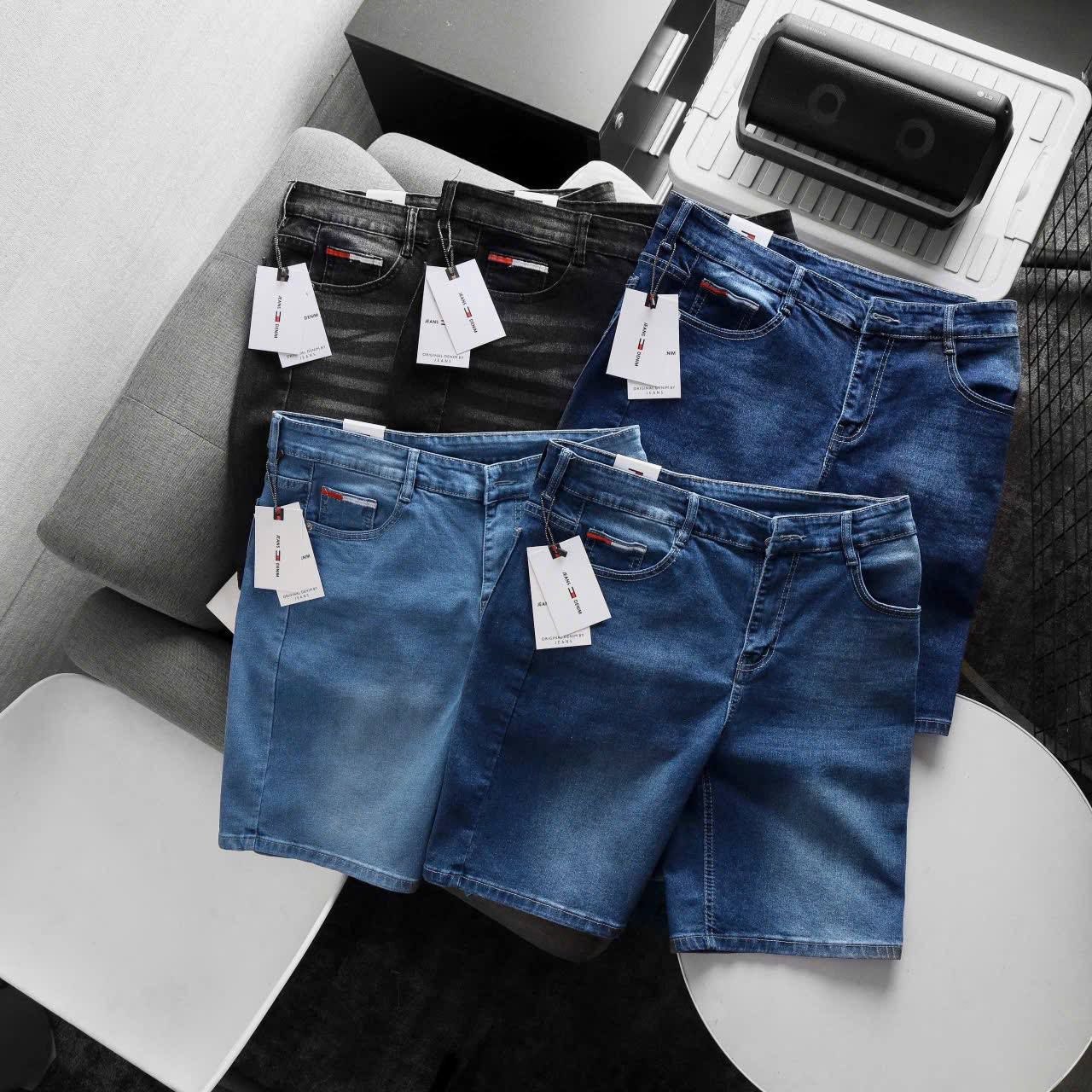 ខោខ្លី ប្រេន Tommy 